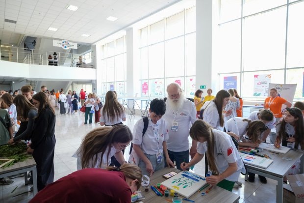 Листайте вправо, чтобы увидеть больше изображений