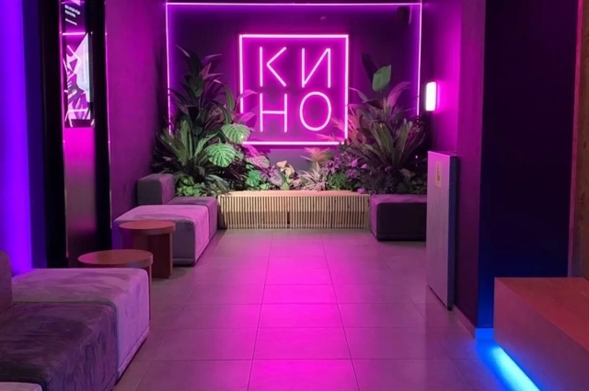    Кинематографист Борис Травкин отметил в Новосибирске 80-летний юбилей