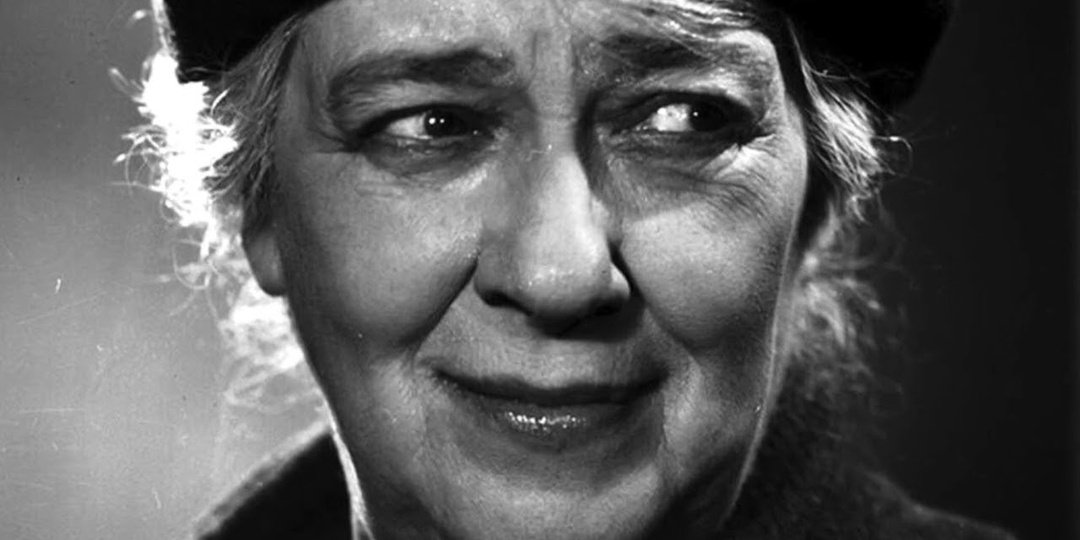 Что ела Фаина Раневская: пюре с котлетой, чай в эмалированной кружке и ни капли деликатности