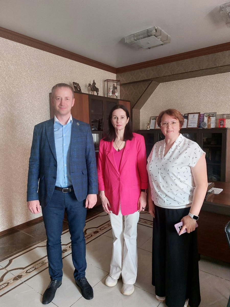 Ректор Забайкальского государственного университета  в центре 