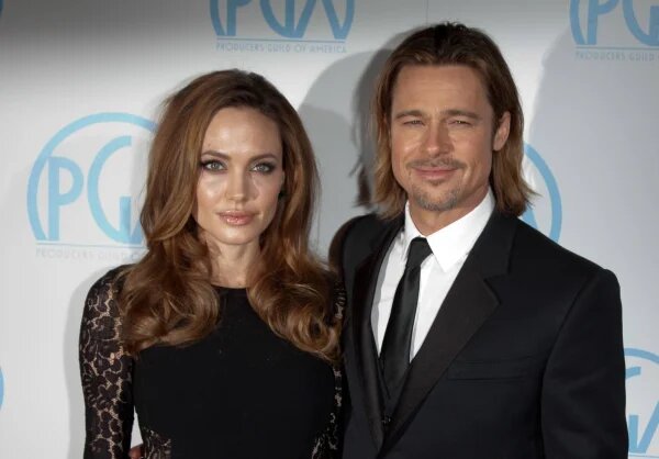    Анджелина Джоли и Брэд Питт. Фото: КП