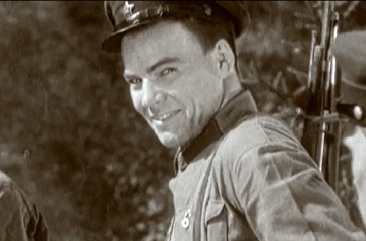 Кадр из фильма "Девушка с характером" 1939 гг