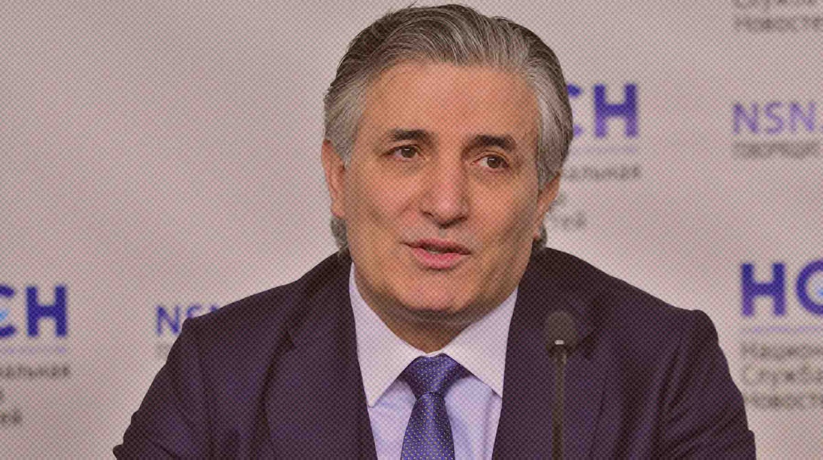    Эльман Пашаев