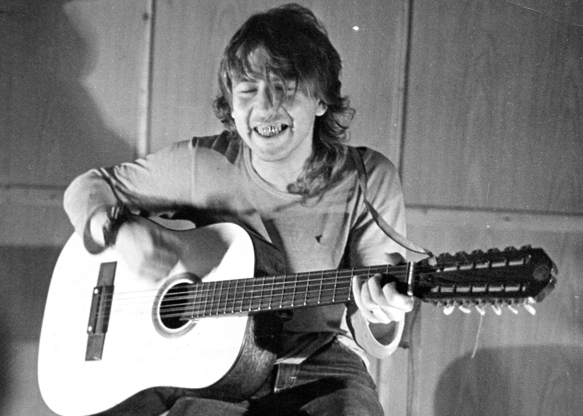    Александр на квартирнике, Москва, август 1987 года