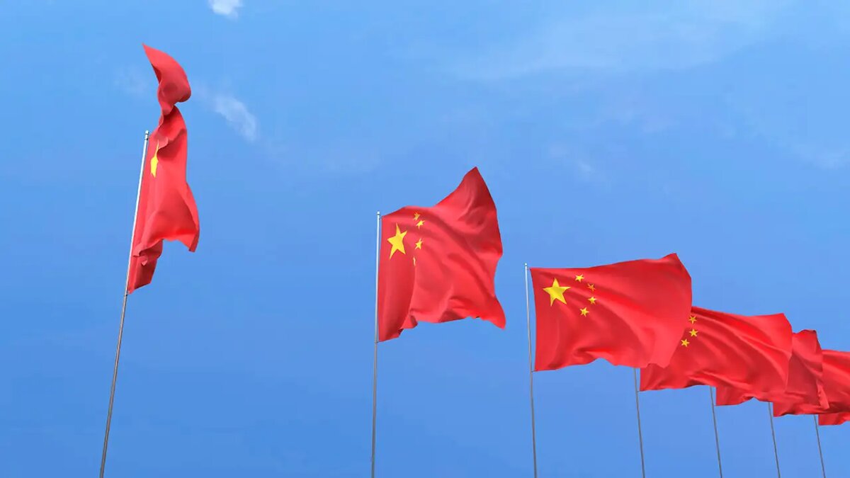    Китайские флаги.