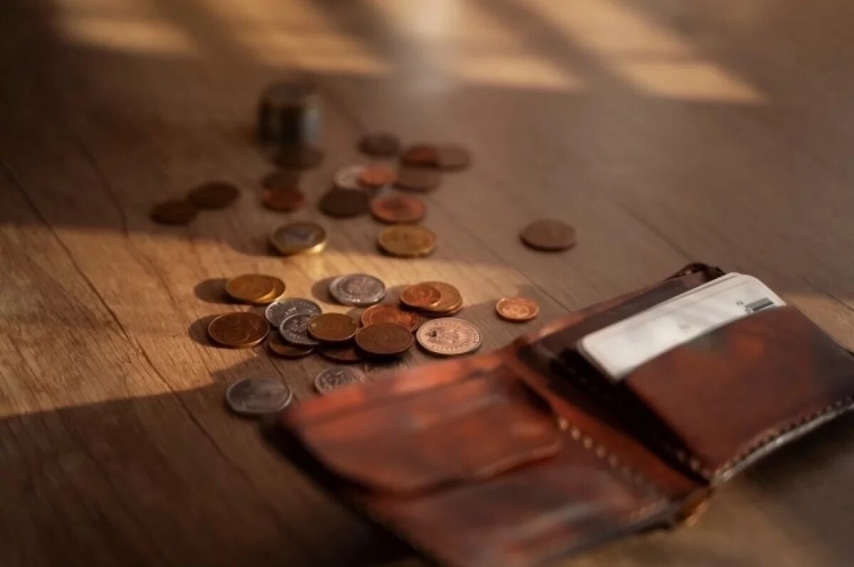    Пенсионерка из Воронежа отдала мошенникам 1,1 млн «на проверку подлинности»