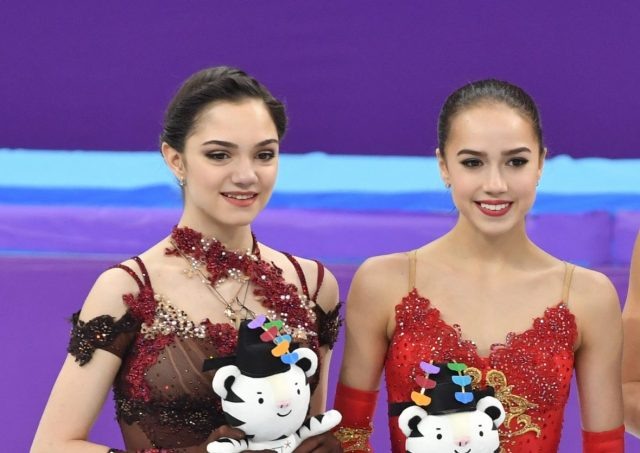    Алина Загитова и Евгения Медведева. Фото: Legion-media