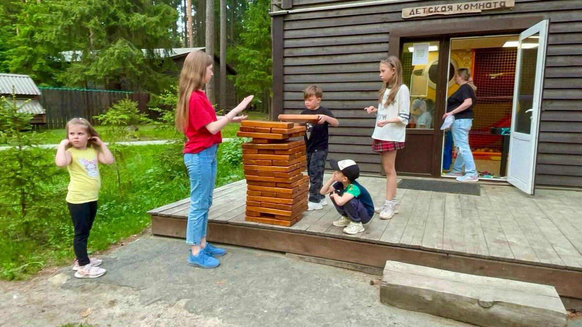 Игровая комната с развивающими играми