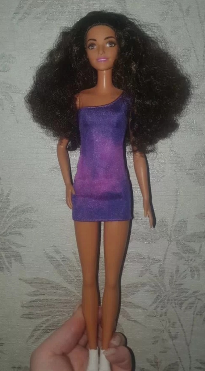 Вот так смотрела на меня фэшенка из объявления продавца.