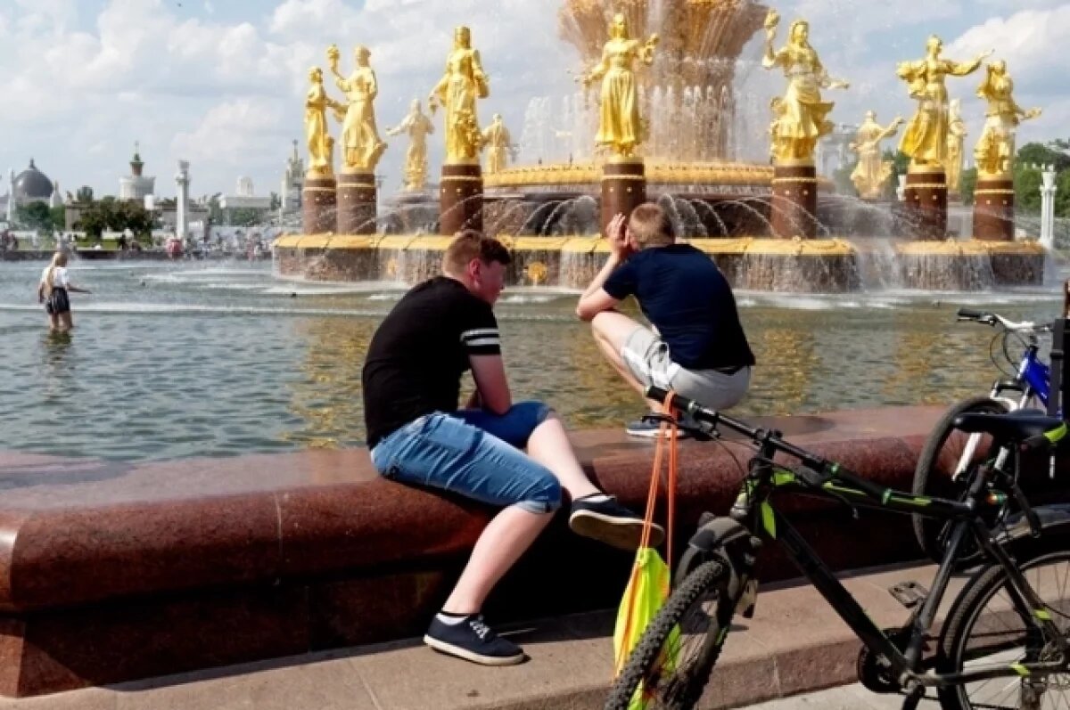    Вильфанд заявил, что жара будет держаться в Москве до конца недели