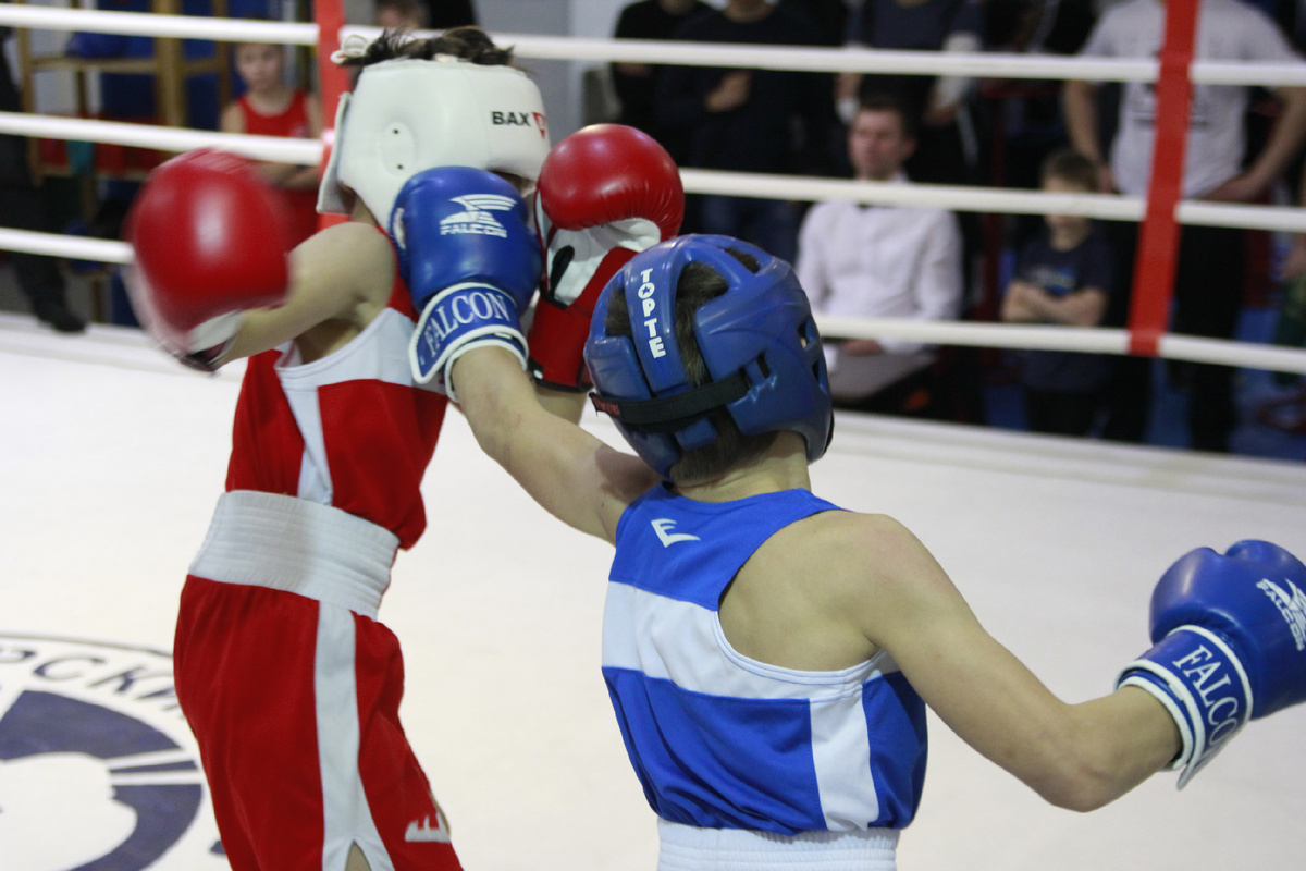 Клуб Ударник - 24 мая - турнир памяти Б.Н. Лагутина