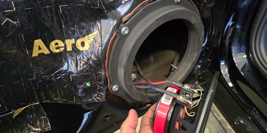 Как заменить штатные динамики и акустику в автомобиле: Полное руководство