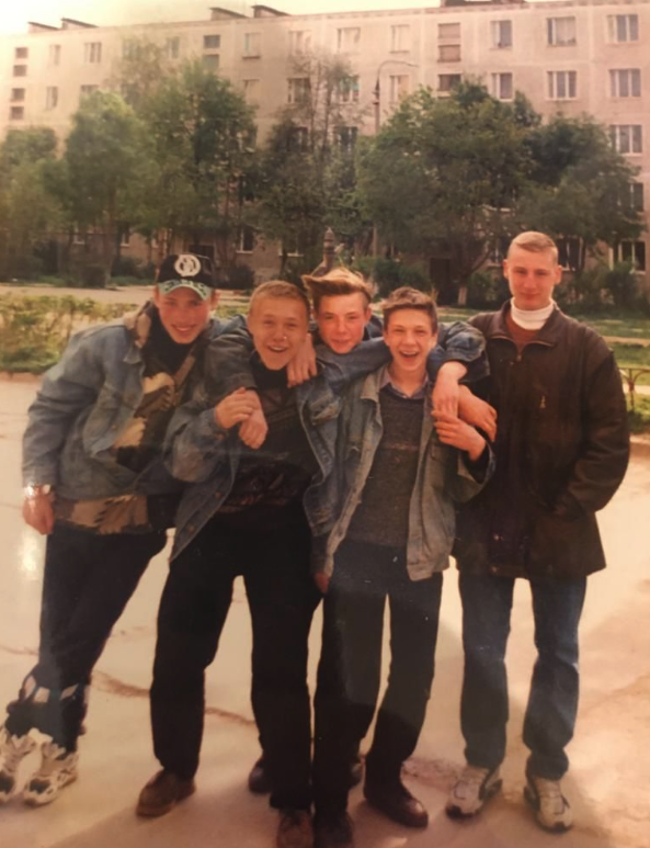 Иногда нам просто нужен тот, кто рядом. Кто поймёт без слов, кто останется, даже когда трудно.