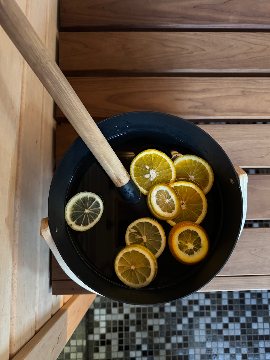 Реальная история, где певица нашла уверенность не в вокальных тренингах, а в парной