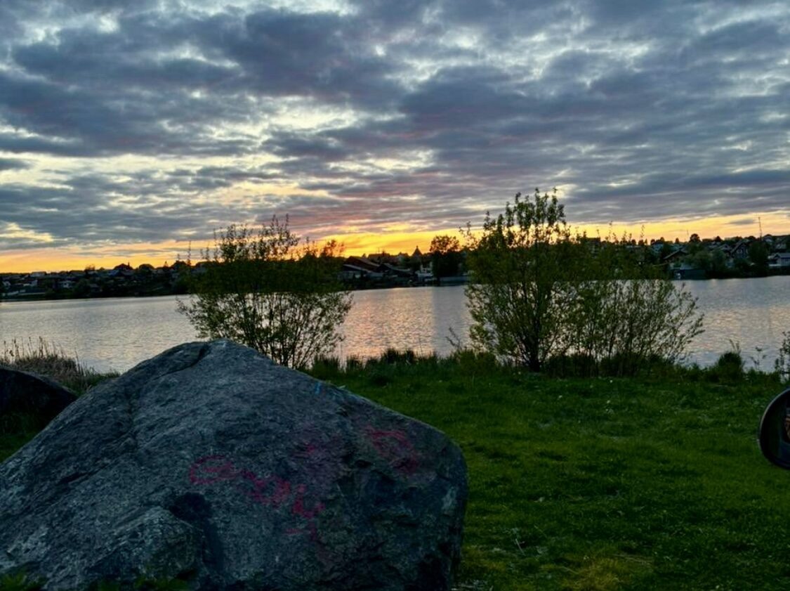 Обалденный закат под Первоуральском! Сначала жёлтый, потом фиолетовый⏩⏩