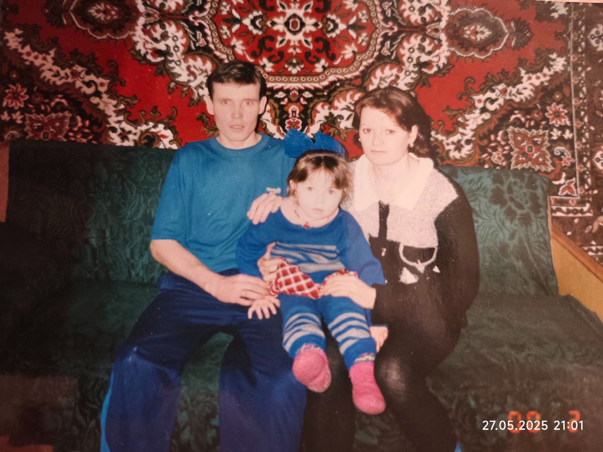 Мы с Лёшей и моя двоюродная сестра Галина.