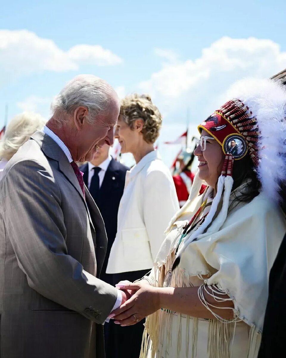 Карл III в Оттаве📷
