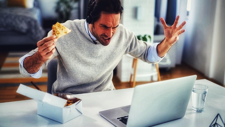 Многим знакомо понятие "стрессовое заедание": теперь вы знаете, почему оно происходит 