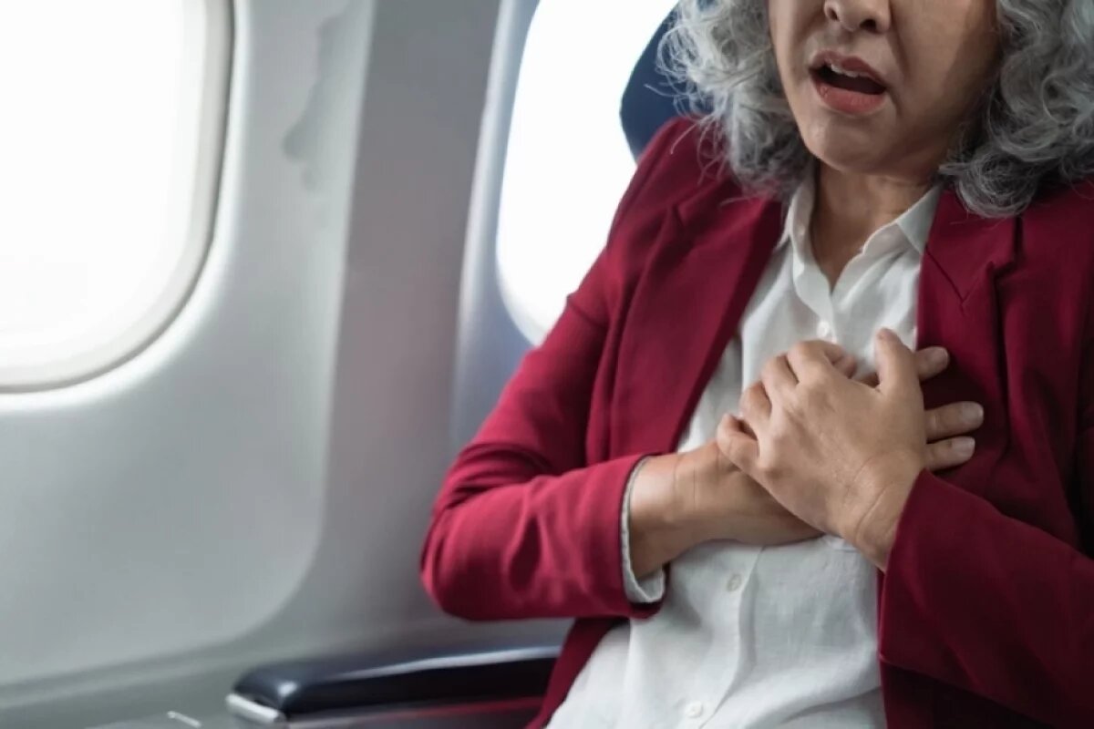    Тромбозы превышают все другие риски для здоровья, связанные с полётами на воздушных судах.