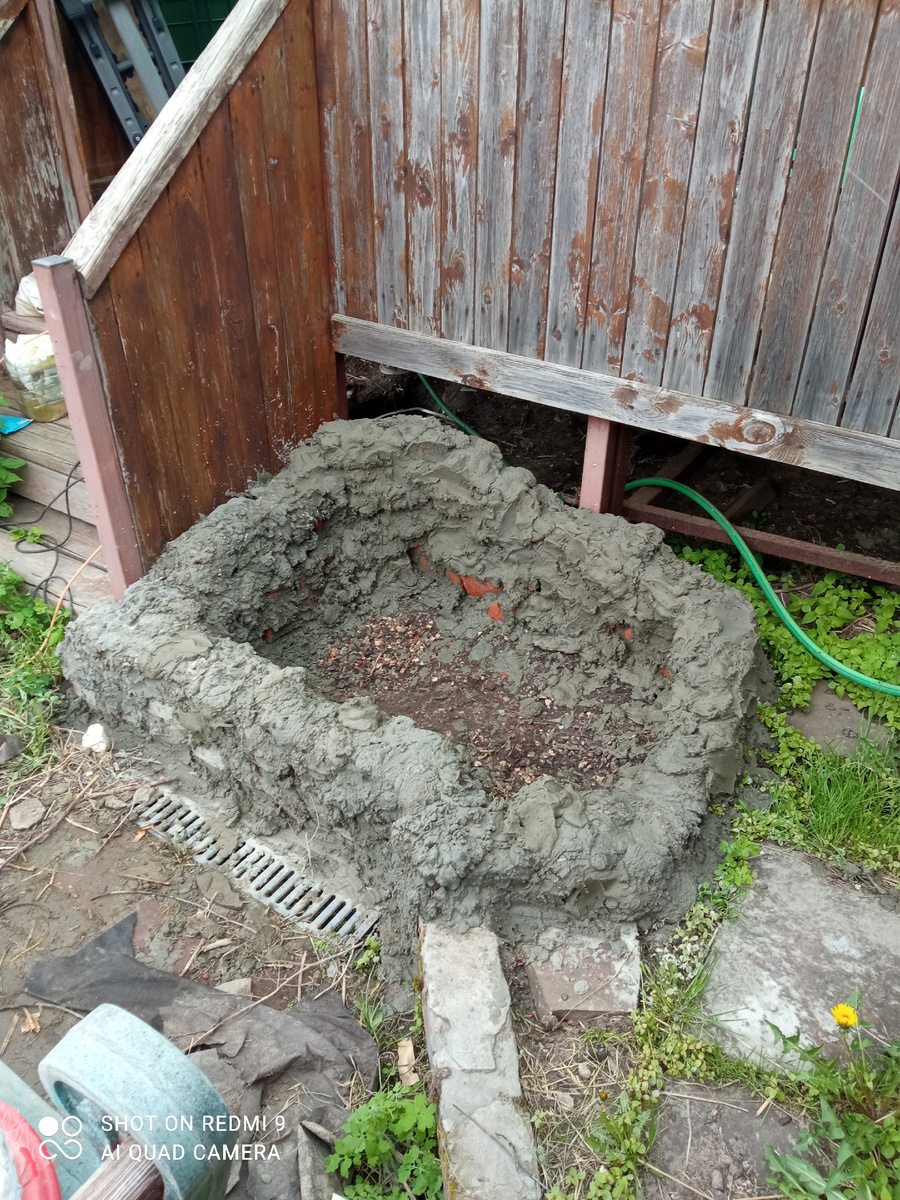 Первый слой цемента