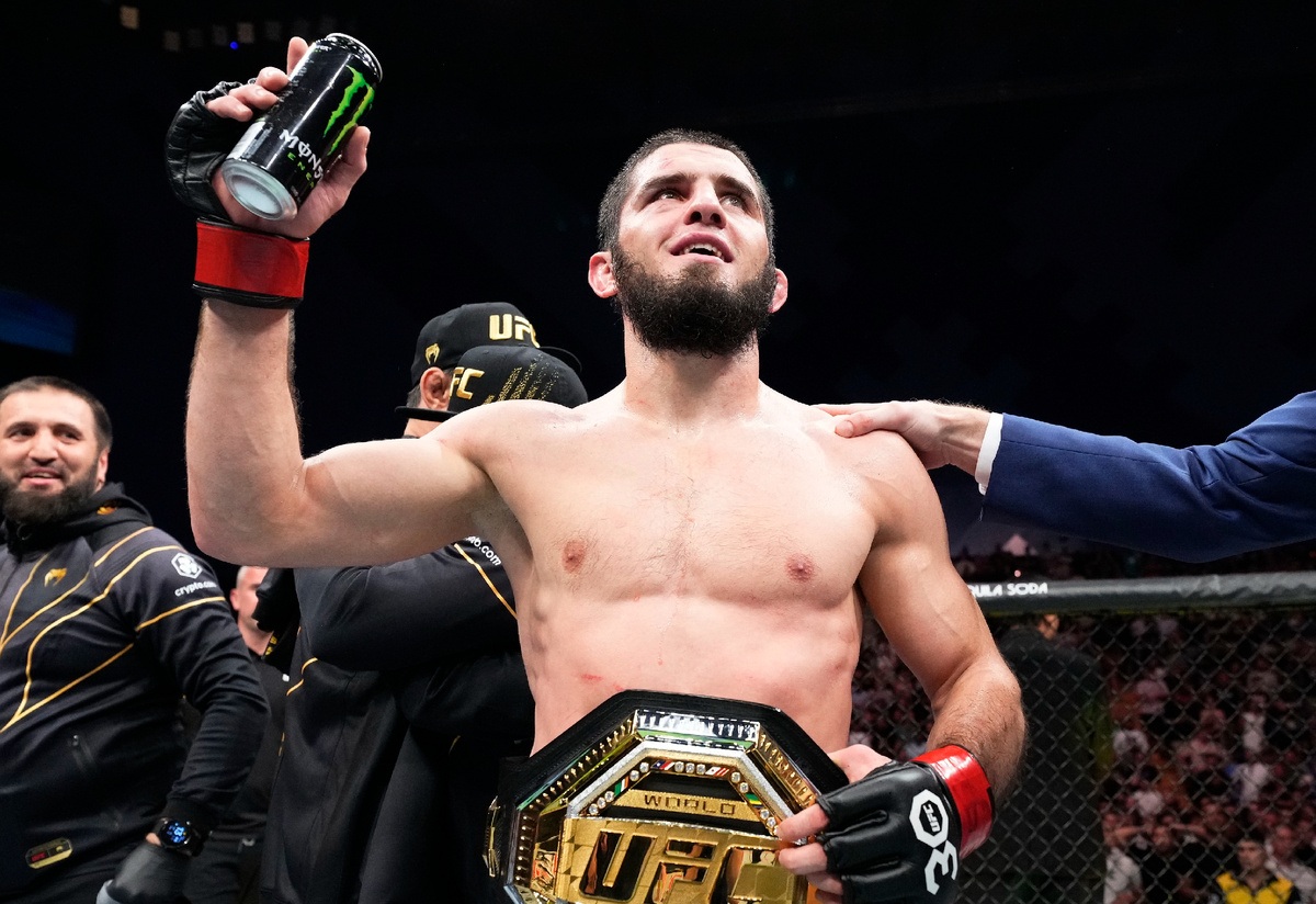 Ислам Махачев