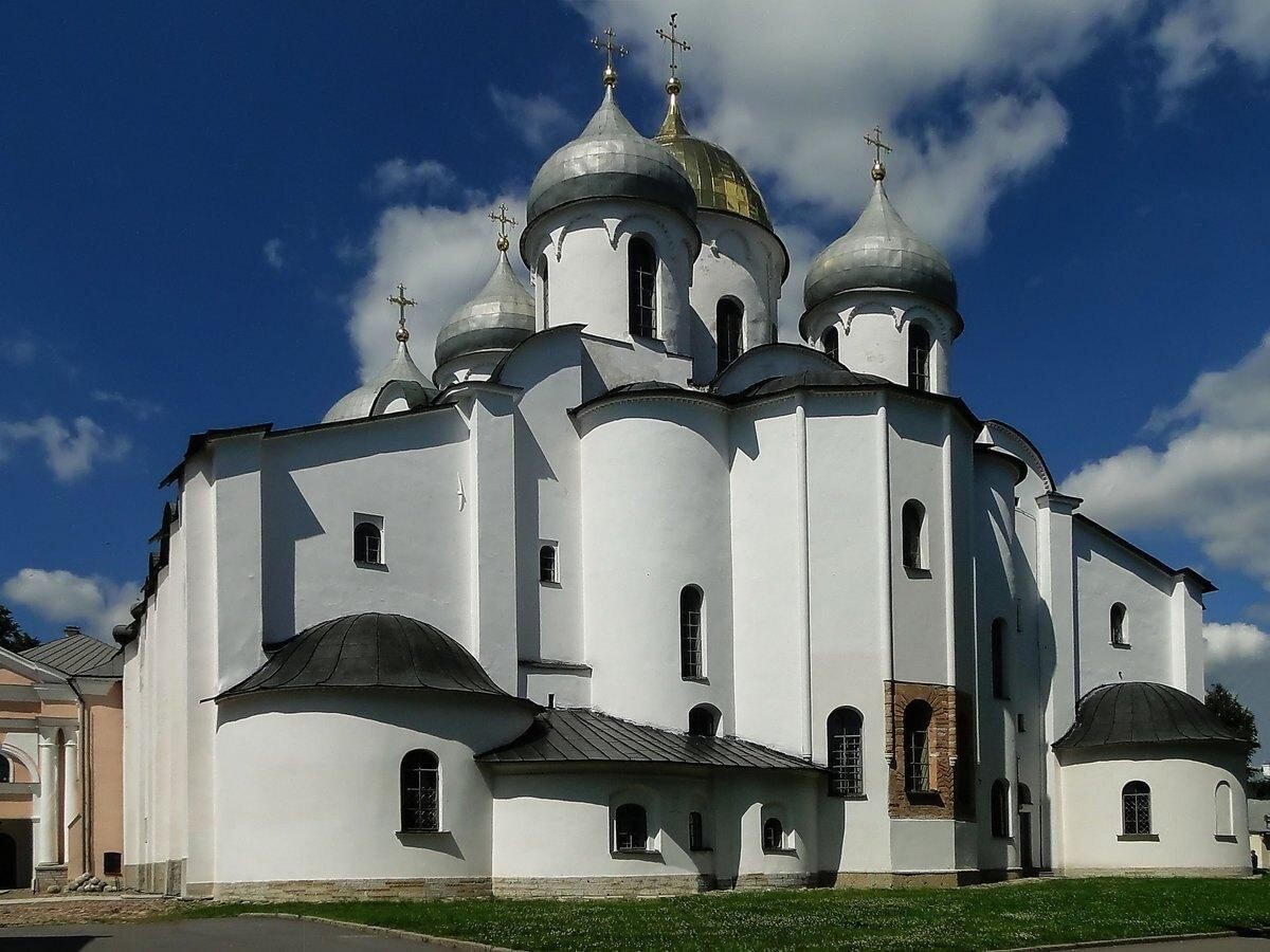 Софийский собор — сердце Новгородского кремля и один из древнейших храмов России