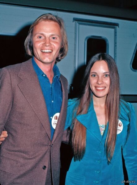 Родители Анджелины в молодости