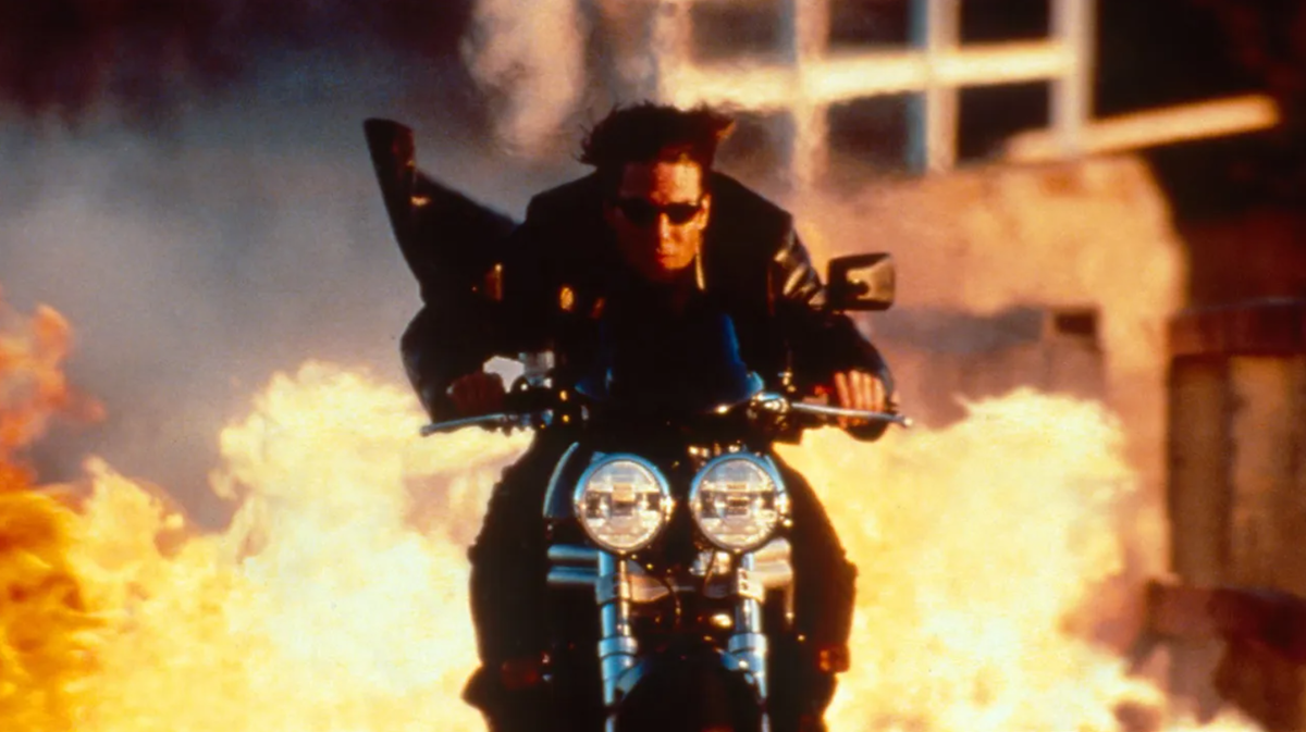 Кадр из фильма "Миссия невыполнима 2"