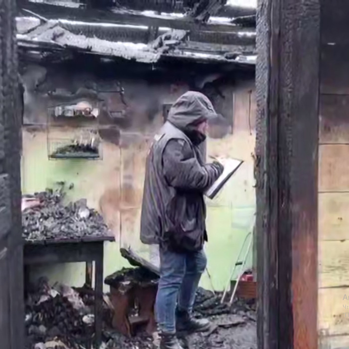 Трагические новости пришли утром 28 мая из Байкальска. В городе произошло жестокое убийство четверых детей. Предполагаемый виновник происшествия также погиб. В СУ СК РФ региона завели уголовное дело.