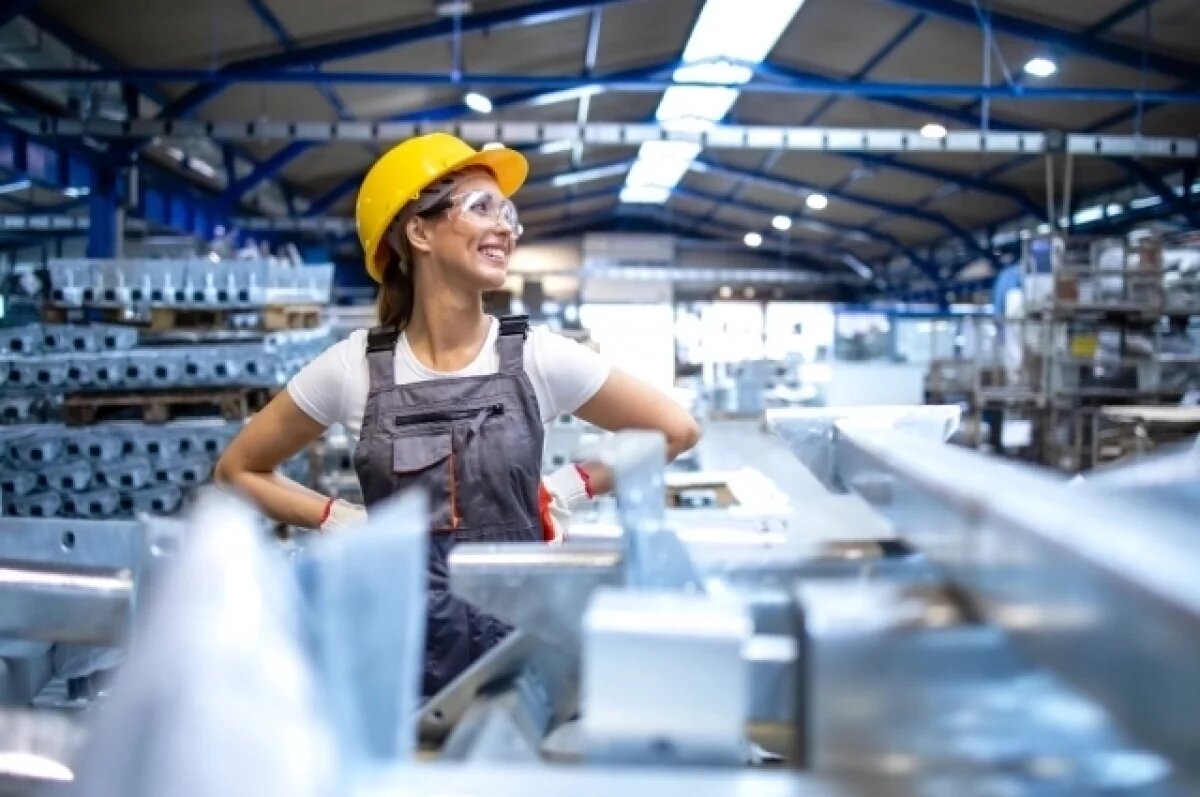    В Астраханской области растет спрос на стропальщиков