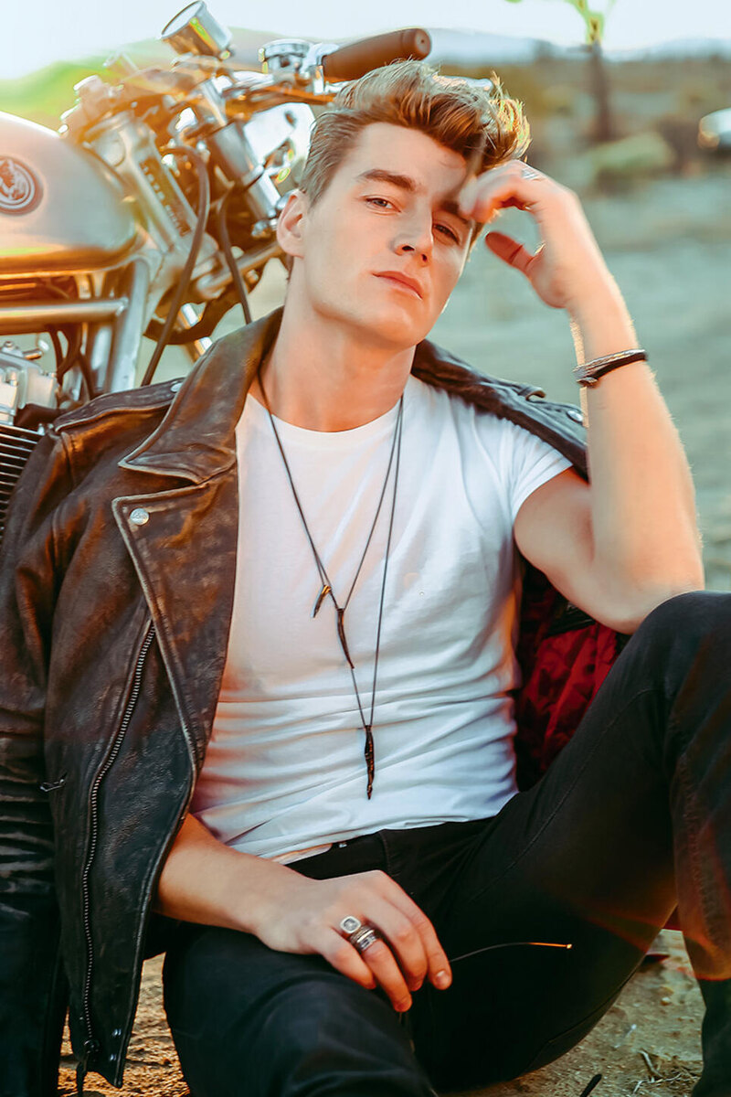    Алексей Воробьев Игорь Малахов