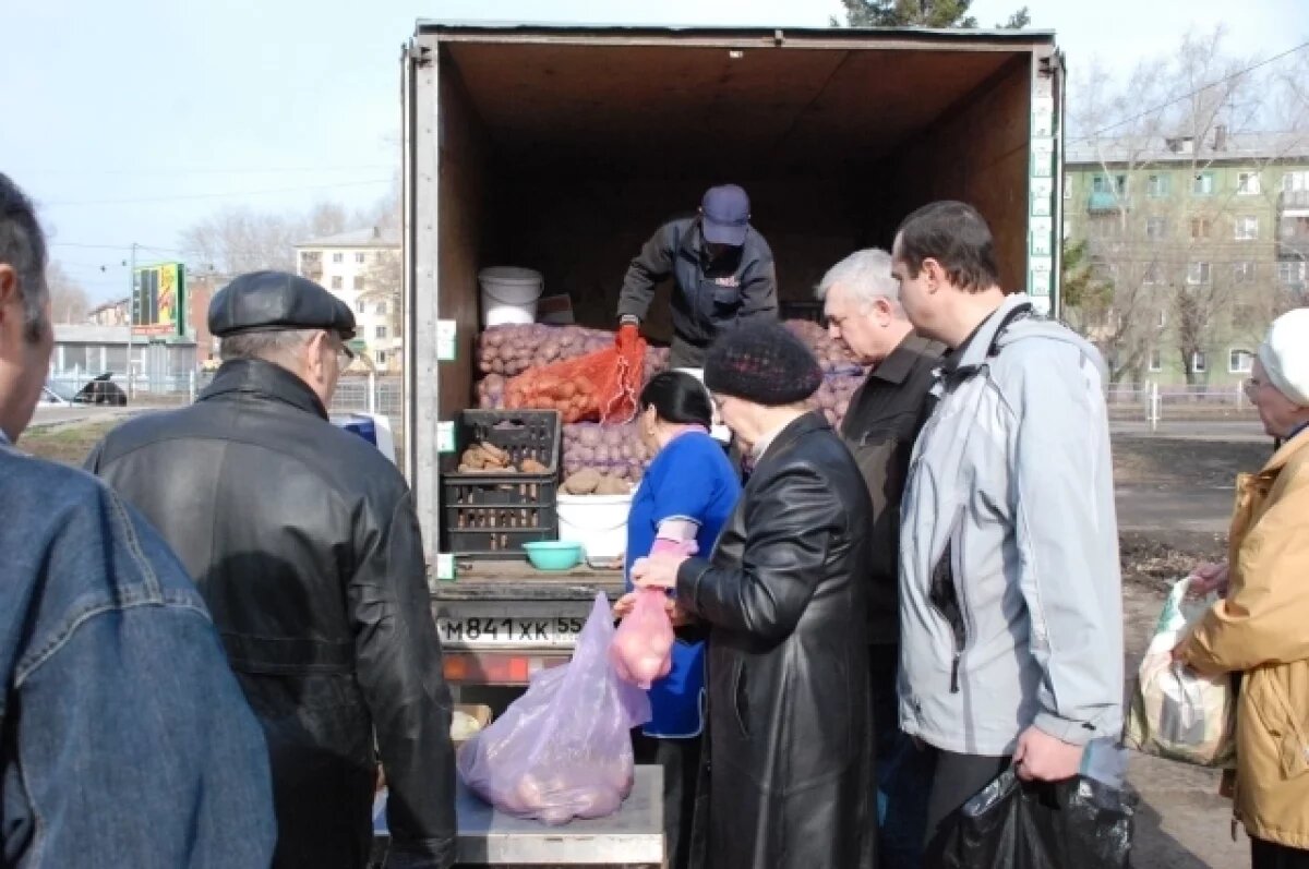    Правила развозной торговли определят количество мест и время работы.