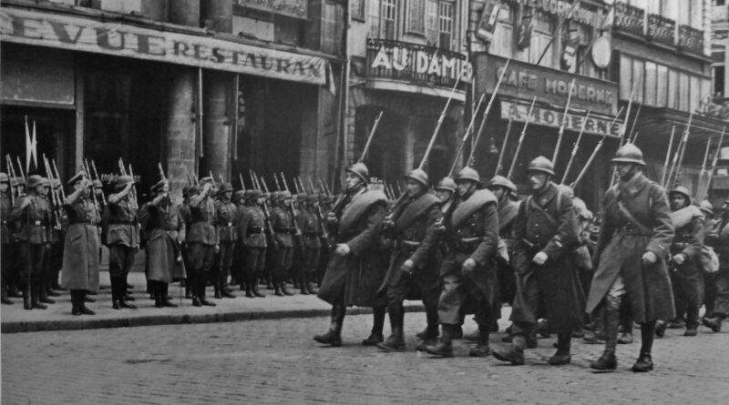 Немецкий Вермахт на совместном параде с французской армией