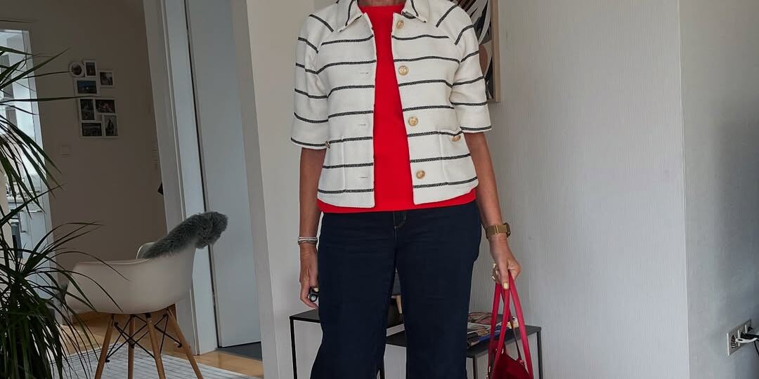 Стиль после 60: Почему все женщины 60+ одеваются одинаково (и как этого избежать)