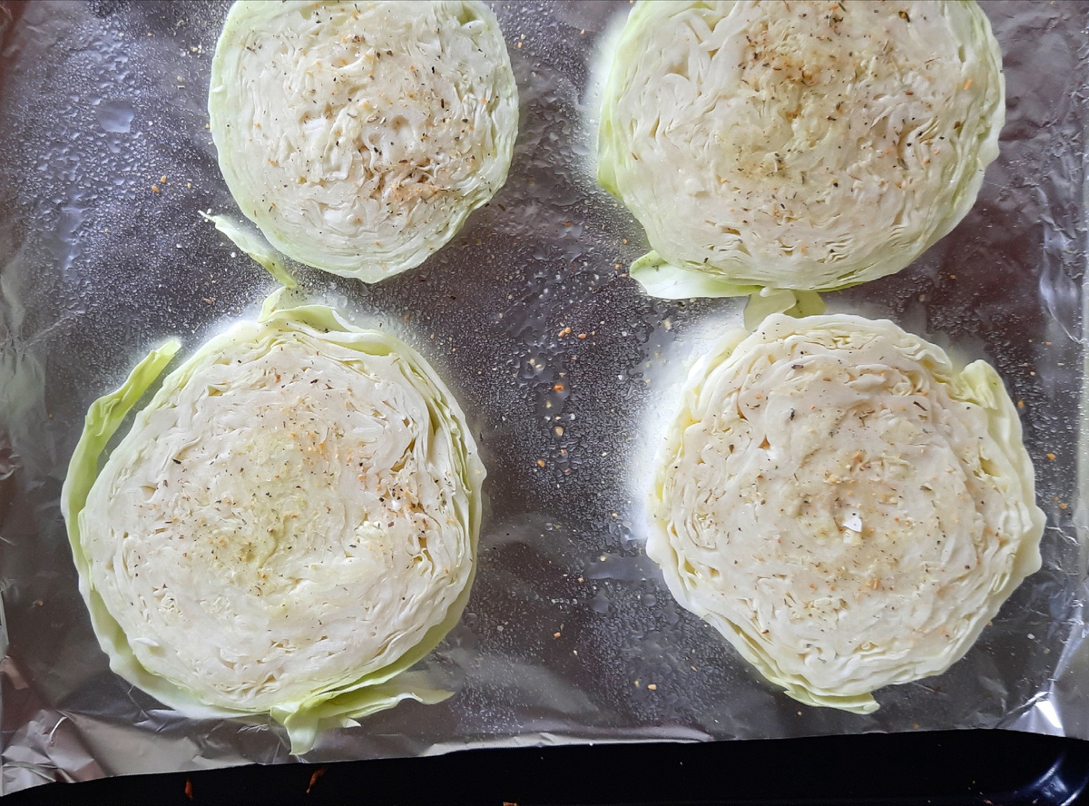 Молодая капуста