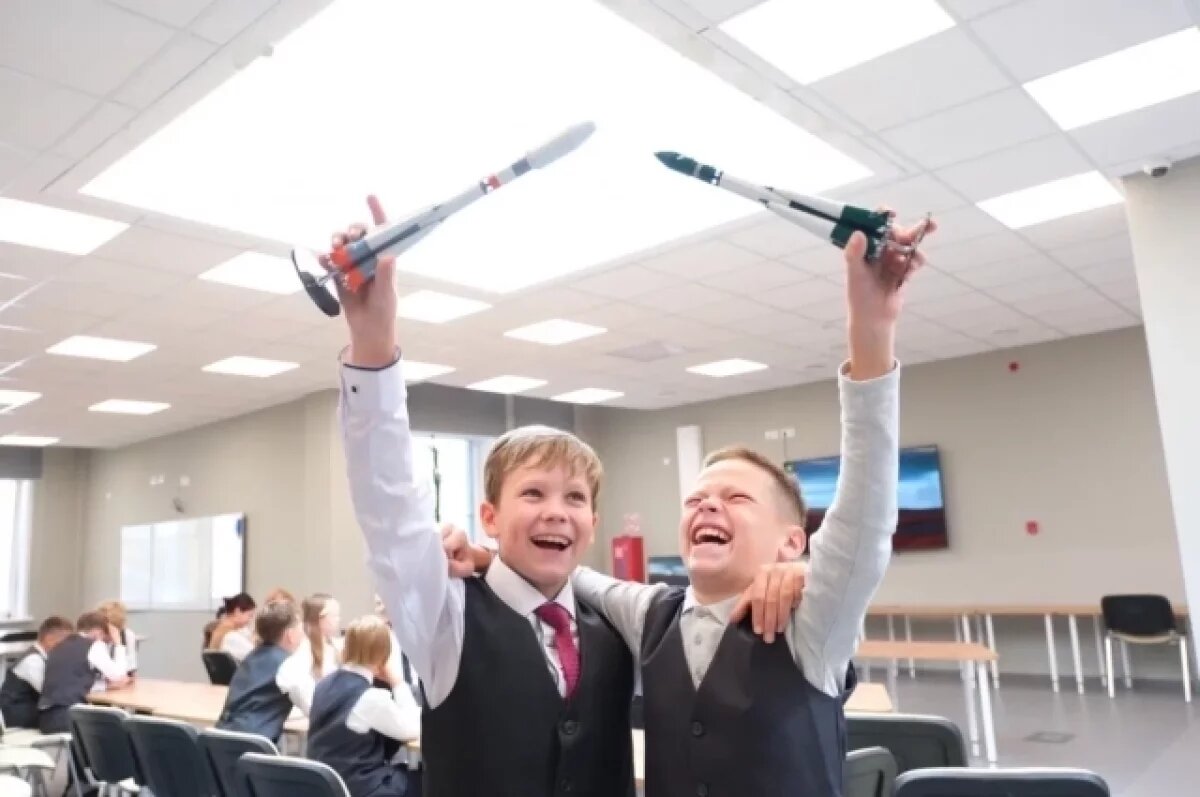    Дмитрий Махонин планирует улучшить образовательную базу региона