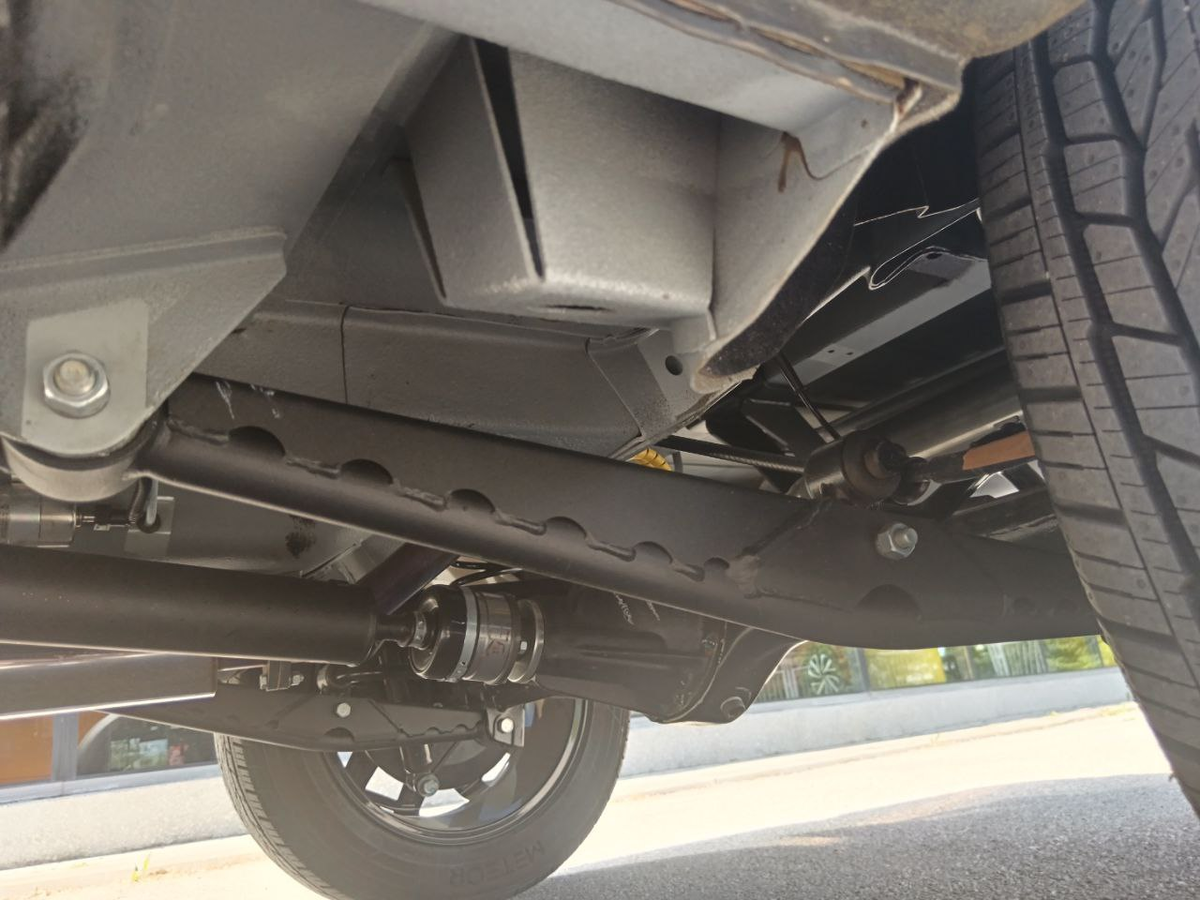   Усиленная конструкция задней подвески Lada Niva Sport