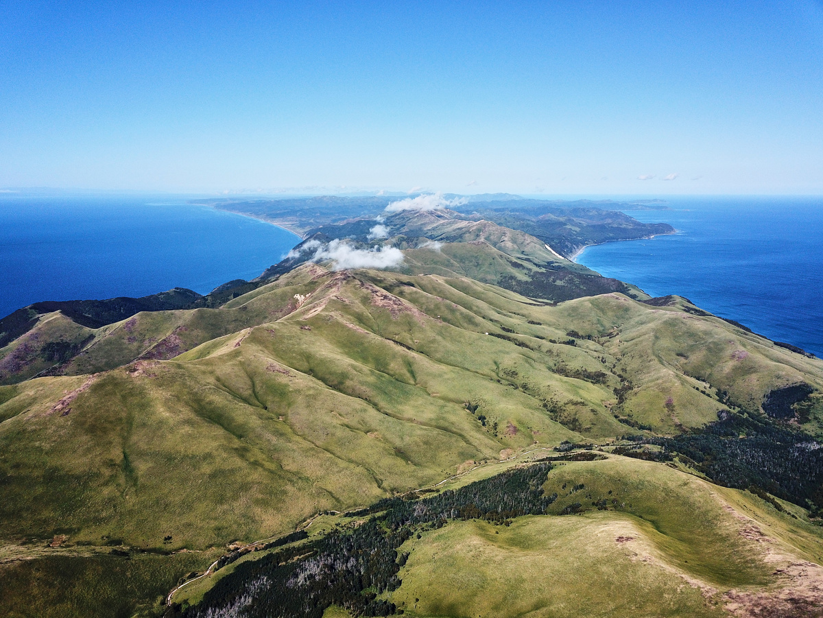 Вид с горы Крузенштерна на Сахалине. Фото: Юрий Цыганков, участник фотоконкурса РГО "Самая красивая страна"