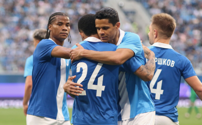 Вильмар Барриос, Дуглас Сантонс, Педро - те, кто определают игру «Зенита». За их спинами ждут шанса россияне