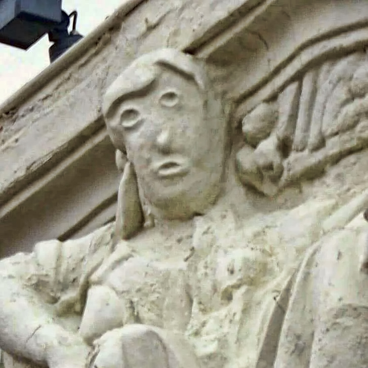 Местные жители и эксперты возмущены тем, что ответственные лица нанимают дилетантов