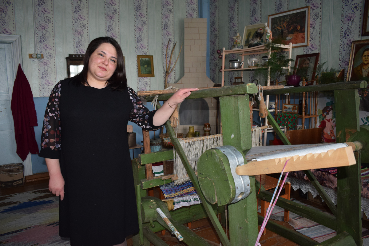 Ведущий библиотекарь Анастасия Клименченко.