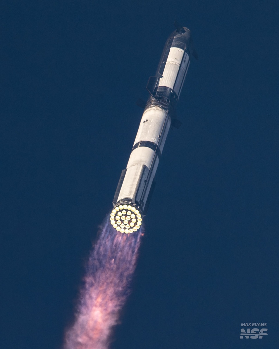 Старт Starship SN35 в ходе полёта IFT-9. Фотография - Max Evans, NASAspaceflight.