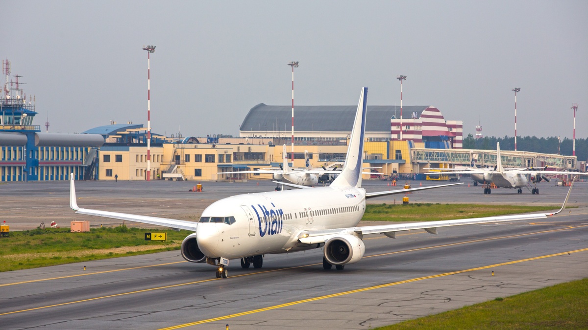    Авиарейсы из Югры задерживаются из-за плана «Ковёр» в московских аэропортах