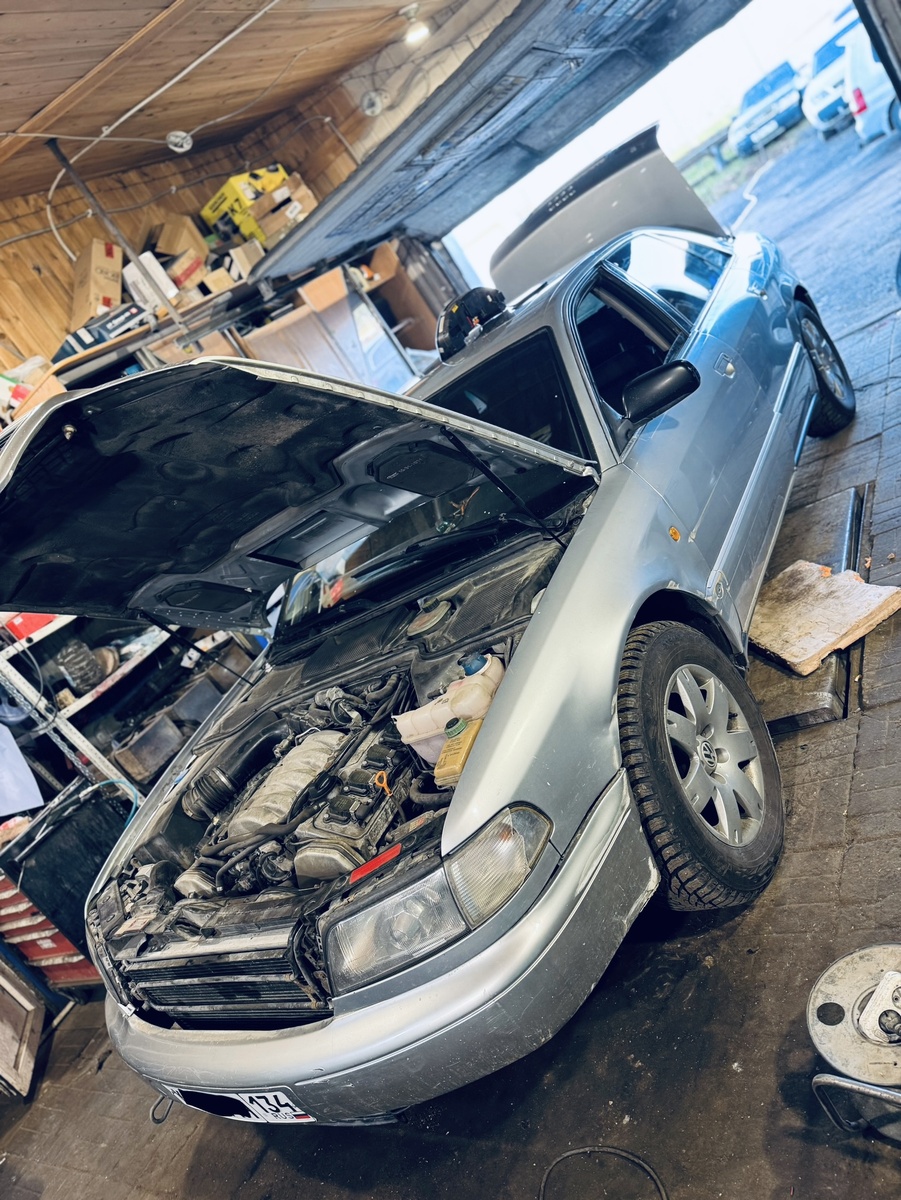 Ауди А8 Д2 в ремонте 