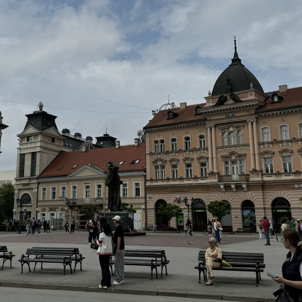 главная площадь старого города перед собором Девы Марии