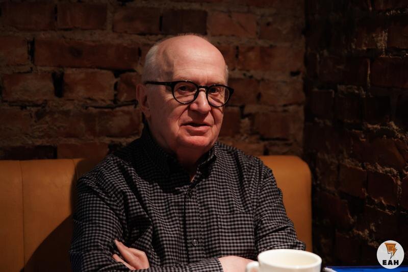    Художественный руководитель «ТанцТеатра» Олег Петров просит главу региона не допустить уничтожения культурной институции в канун 35-летнего юбилея