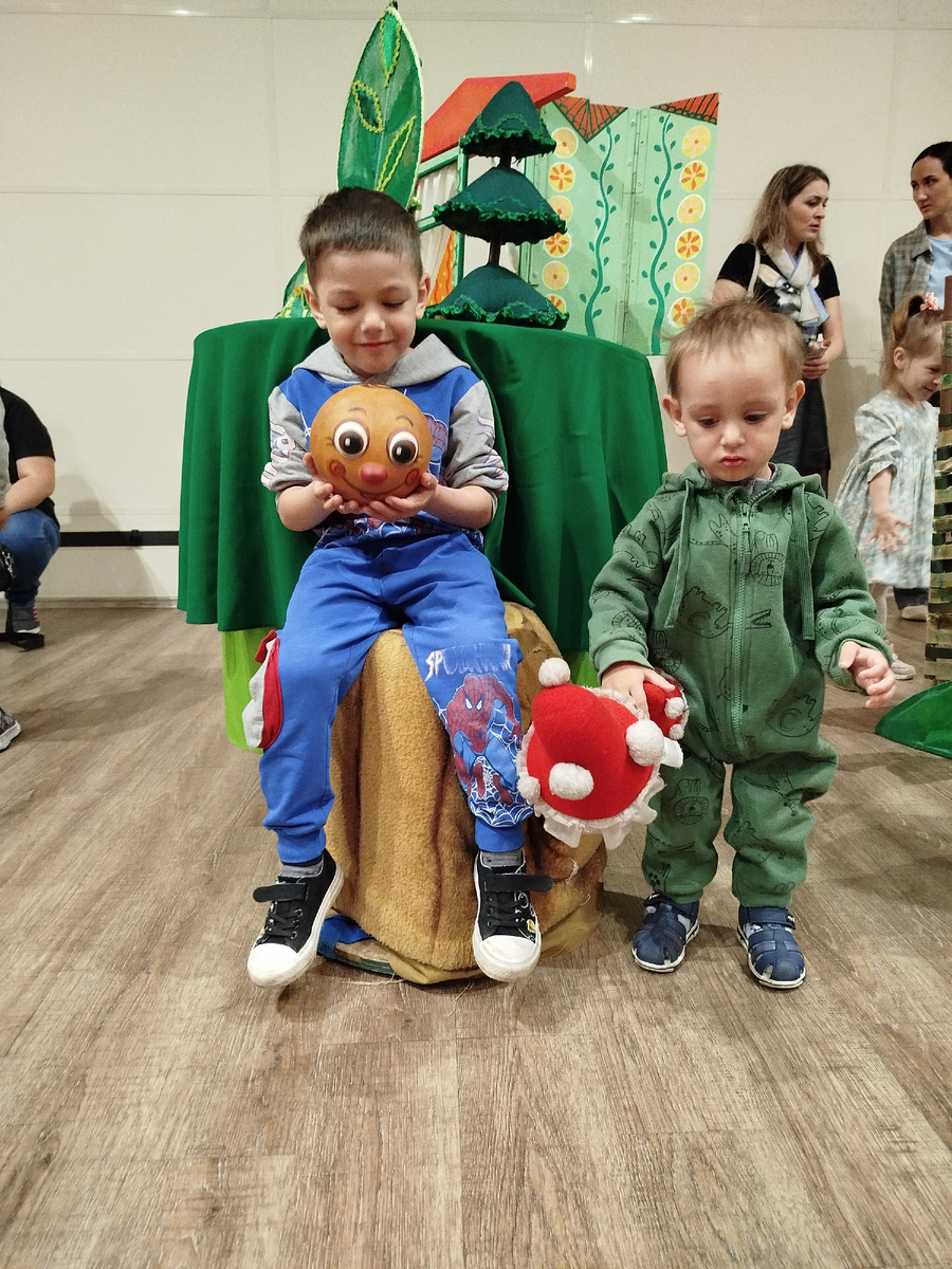 Ходили в театр на Колобка
