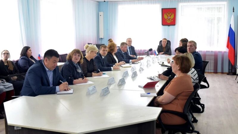     Совещание по развитию муниципальных загородных лагерей. Фото предоставлено пресс-службой Администрации Барнаула.