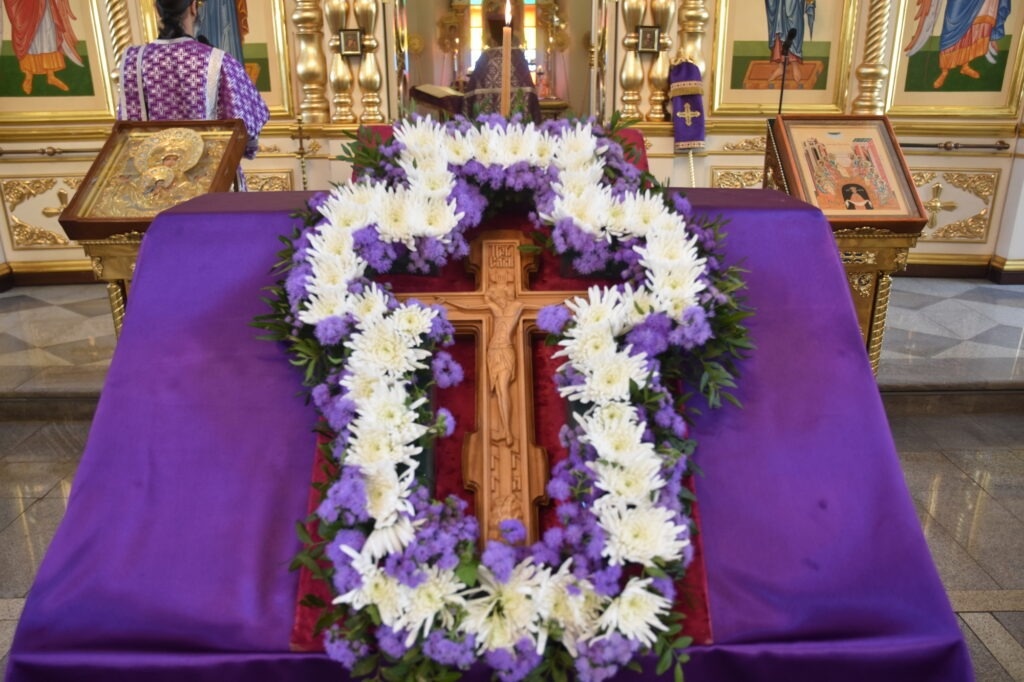 Праздник изнесения Честных Древ Животворящего Креста Господня
Каменская епархия
