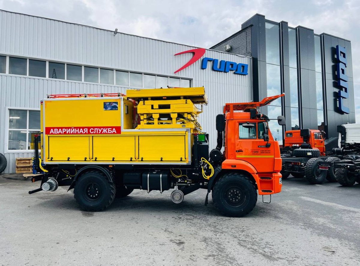   Самоходный подъёмник на шасси КамАЗ-43502